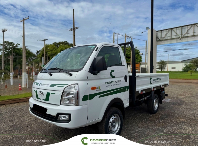 HR Hyundai Branca 24/25 Com Carroceria Facchni