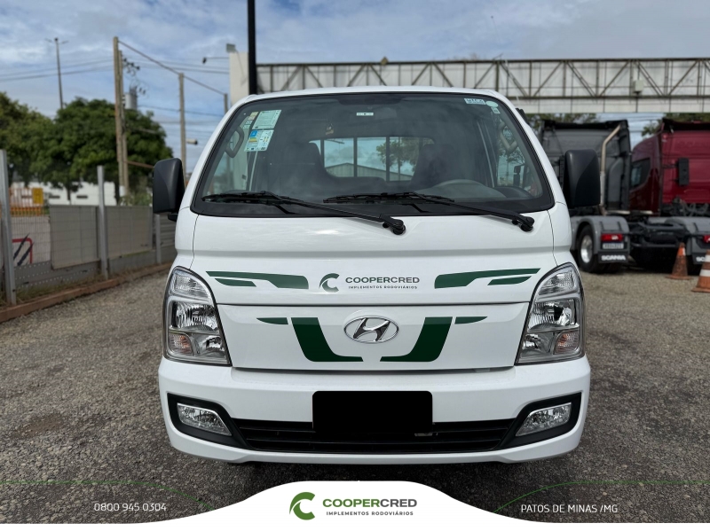 HR Hyundai Branca 24/25 Com Carroceria Facchni