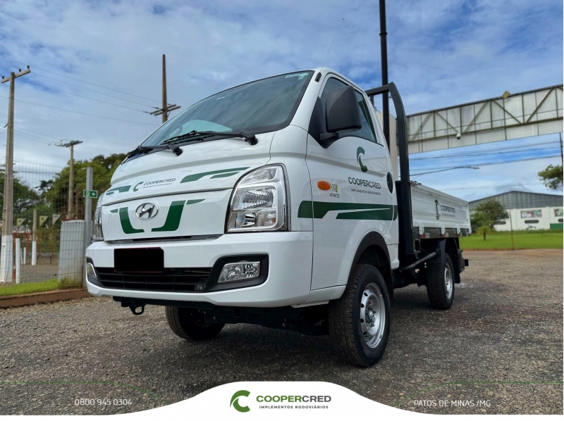 HR Hyundai Branca 24/25 Com Carroceria Facchni
