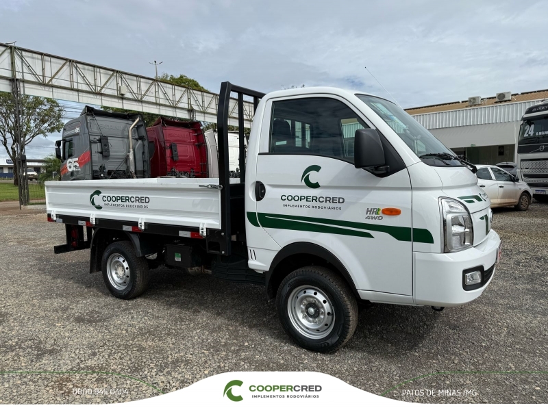 HR Hyundai Branca 24/25 Com Carroceria Facchni