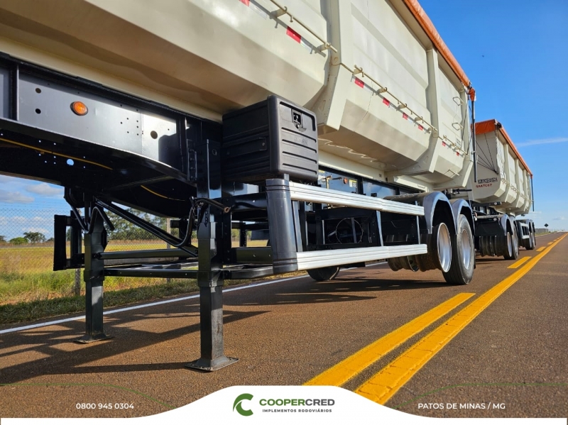 Rodocaçamba Randon 35m³ 22/22 C/ Lona Fácil