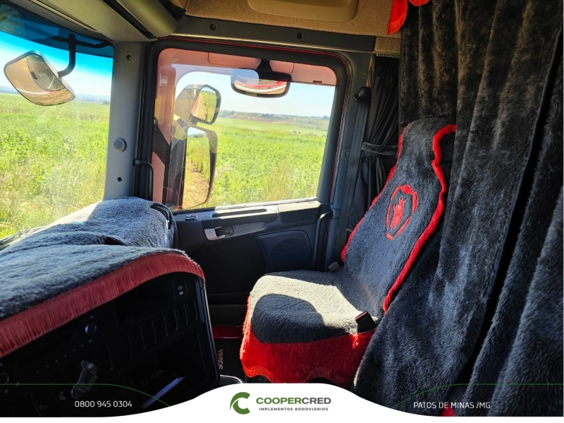 Scania R440 6x4 Vermelha 2014