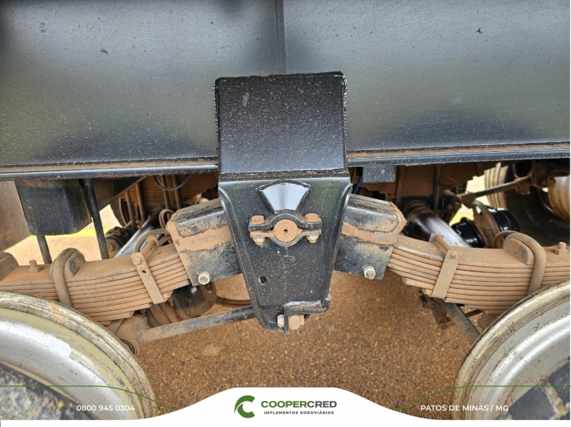 Graneleira 4º Eixo Guerra Seminova 2022 14,00m x 1,80m