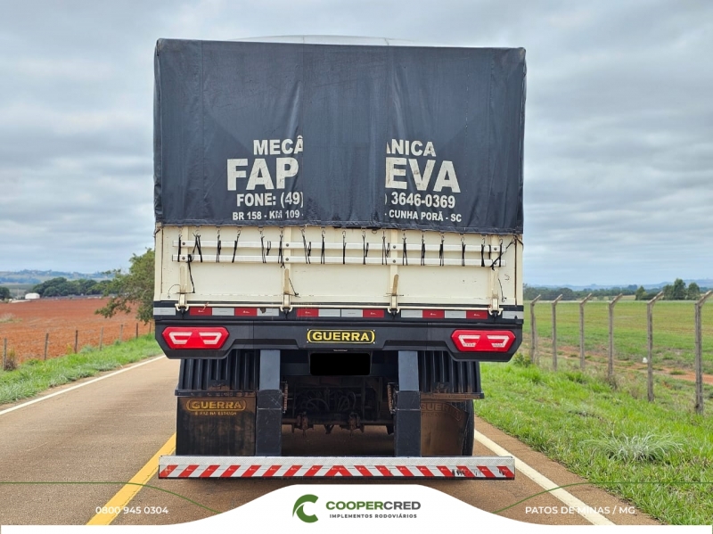 Graneleira 4º Eixo Guerra Seminova 2022 14,00m x 1,80m