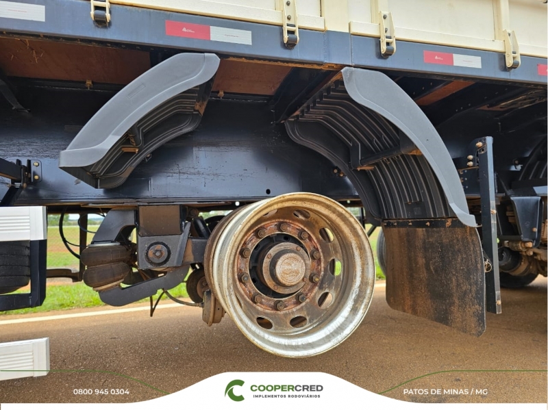 Graneleira 4º Eixo Guerra Seminova 2022 14,00m x 1,80m