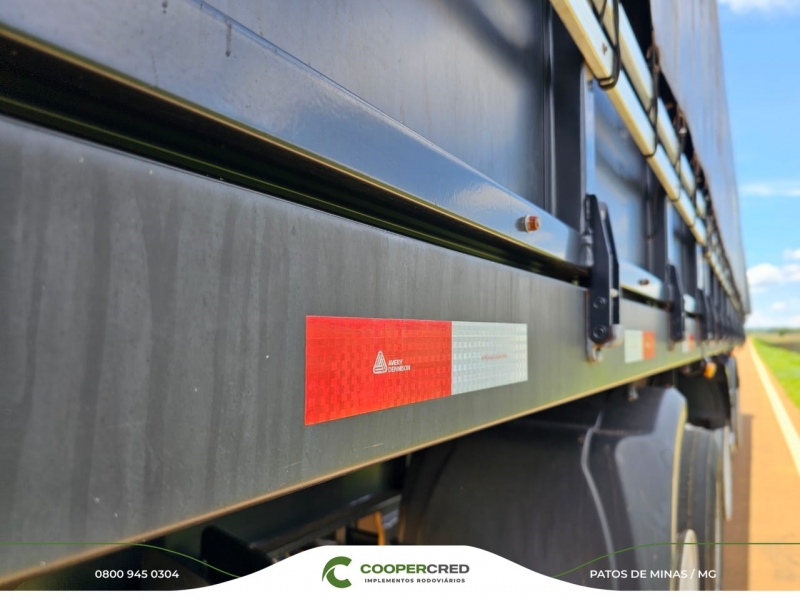 Graneleira 4º Eixo 23/24 13,50m x 1,80m Assoalho de Chapa