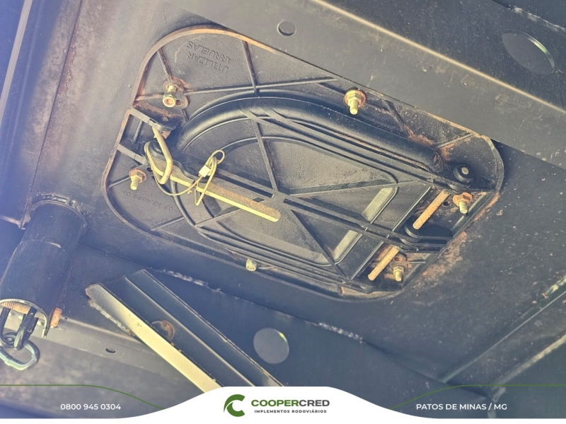 Graneleira 4º Eixo 23/24 13,50m x 1,80m Assoalho de Chapa