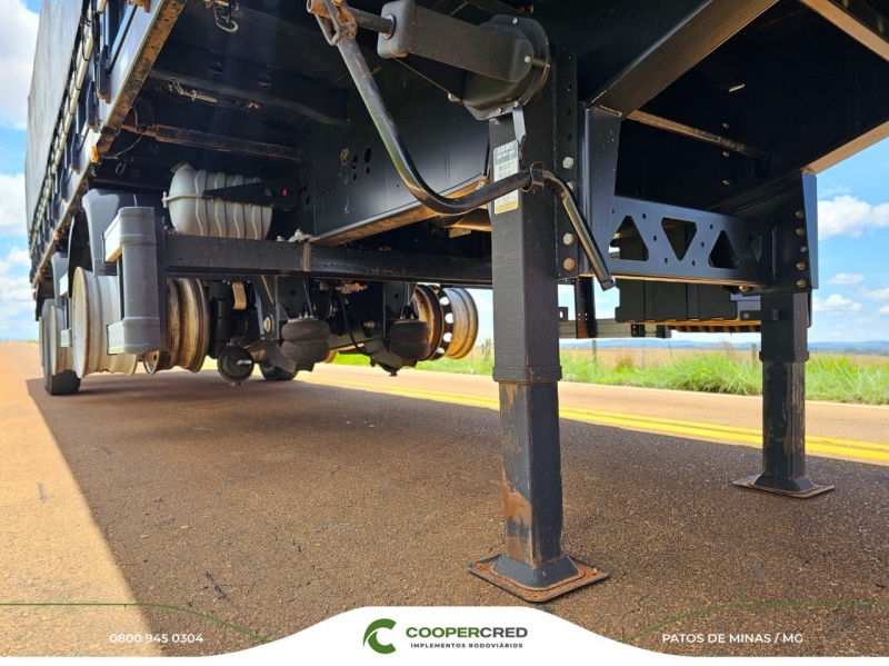 Graneleira 4º Eixo 23/24 13,50m x 1,80m Assoalho de Chapa