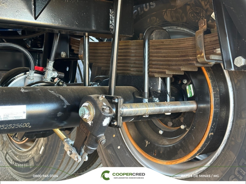 Graneleira 4º Eixo 25/26 13,50m x 1,80m Assoalho de Chapa