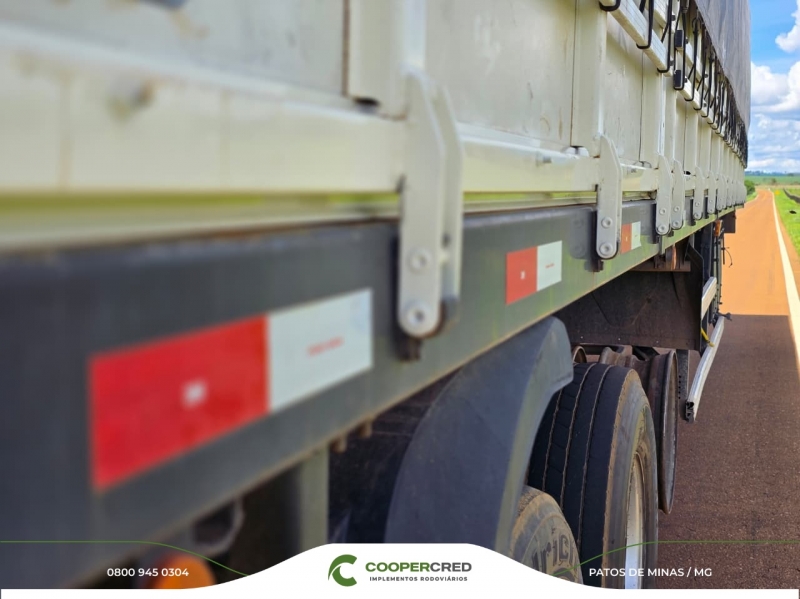 Graneleira Randon 19/20 12,40m x 1,80m Assoalho de Chapa