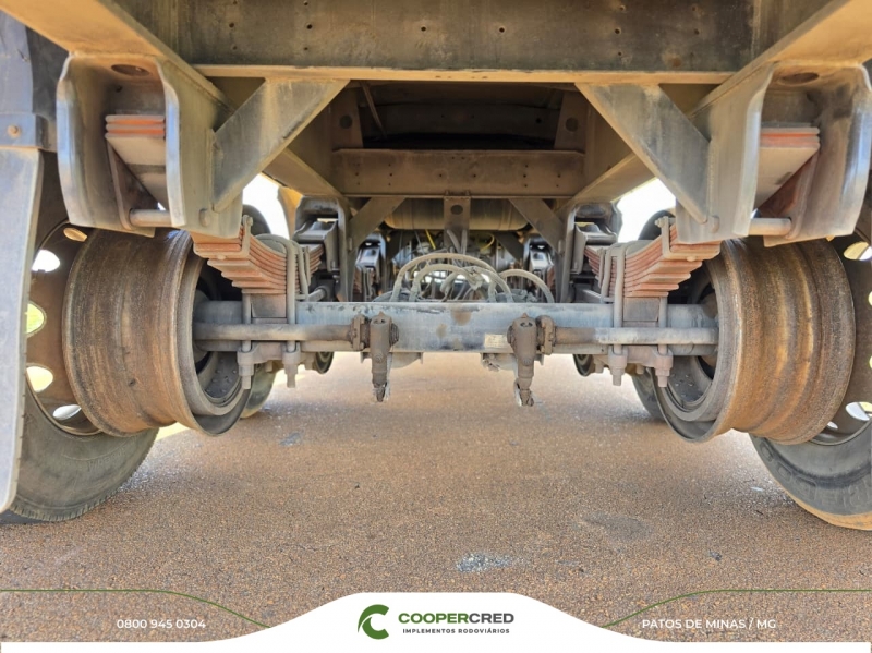 Graneleira Randon 19/20 12,40m x 1,80m Assoalho de Chapa