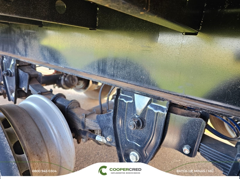 Baú Facchini 25/26 30 Paletes Interior em Compensado