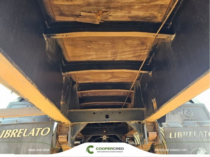 Bitrenzão Graneleiro Librelato 2013/2014 11,4m x 1,8m Lona Nova c/ pneus