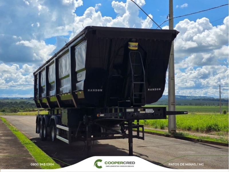 Basculante 4º Eixo Randon Preta 2024/2024 55m³