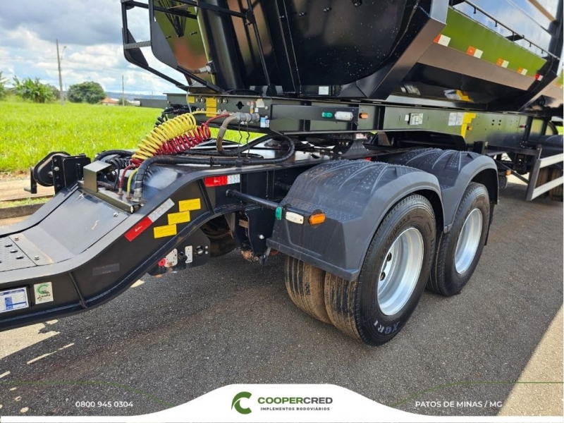 Rodoçacamba Librelato Preta com Pneus e Lona Fácil 23/24