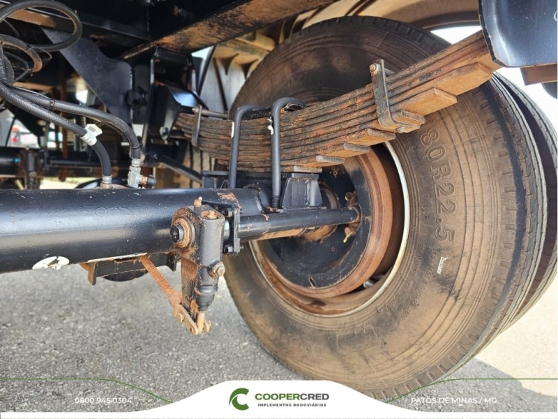 Rodoçacamba Librelato Preta com Pneus e Lona Fácil 23/24