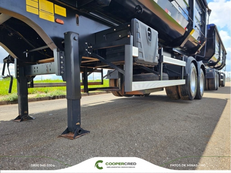 Rodoçacamba Librelato Preta com Pneus e Lona Fácil 23/24