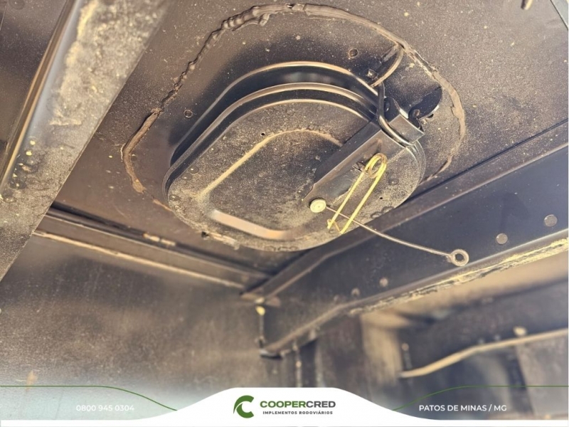 Graneleira 4º Eixo Guerra Preta 25/25 Assoalho de Chapa