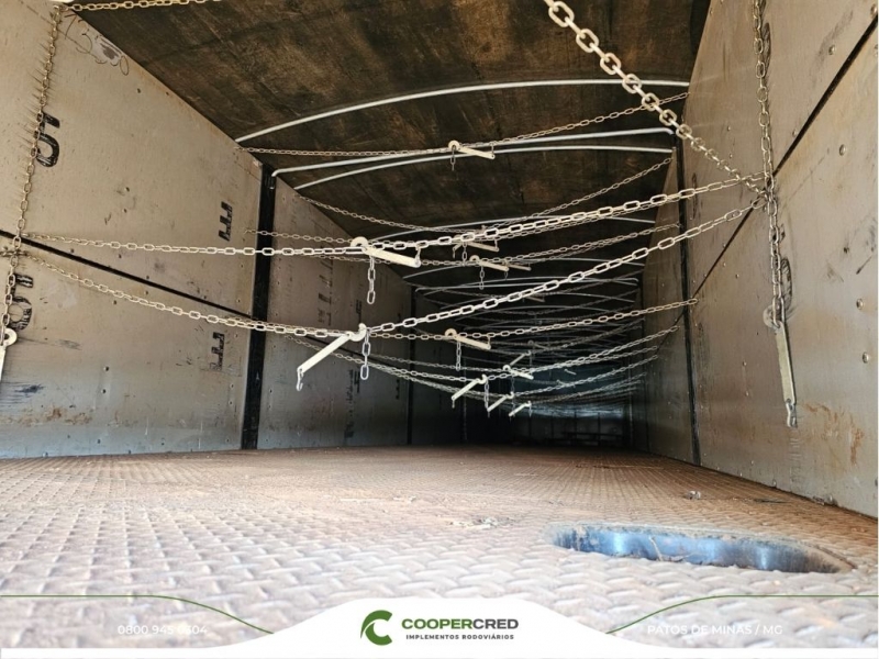 Graneleira 4º Eixo Guerra Preta 25/25 Assoalho de Chapa