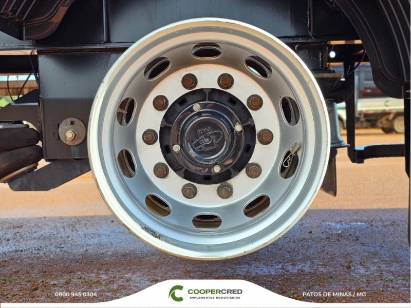 Graneleira 4º Eixo Guerra Preta 25/25 Assoalho de Chapa