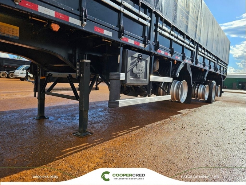 Graneleira 4º Eixo Guerra Preta 25/25 Assoalho de Chapa