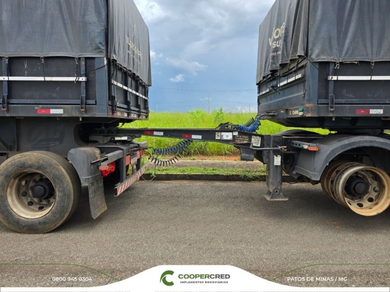 Rodotrem Graneleiro Facchini Preta 2021 Assoalho de Chapa