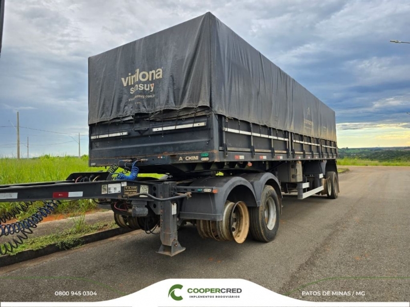 Rodotrem Graneleiro Facchini Preta 2021 Assoalho de Chapa