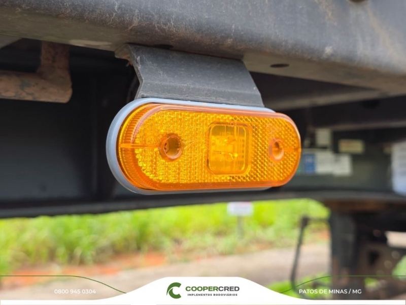 Rodotrem Graneleiro Facchini Preta 2021 Assoalho de Chapa