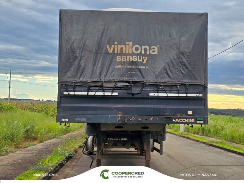 Rodotrem Graneleiro Facchini Preta 2021 Assoalho de Chapa