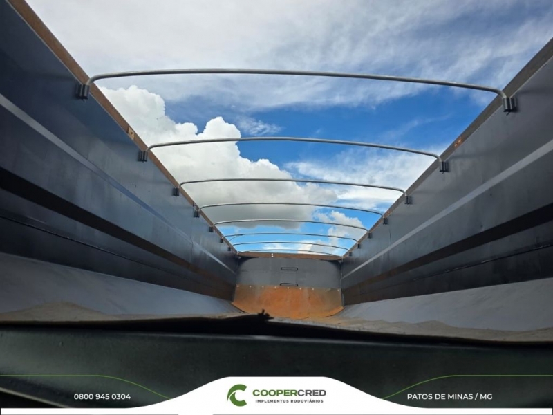 Basculante Randon Branca 2022/2023 25 M³