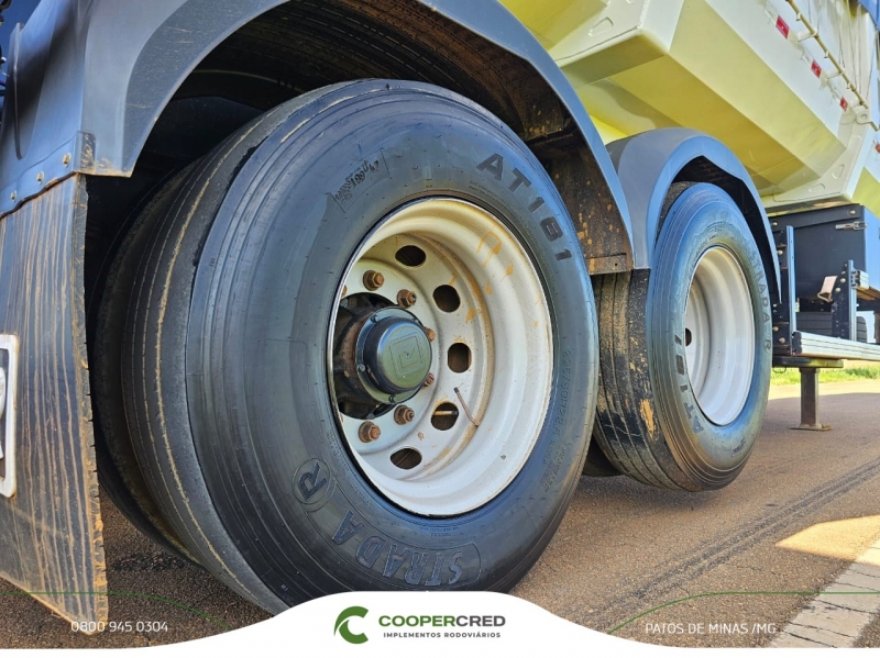 Rodocaçamba Randon Branca 23/23 sem pneus