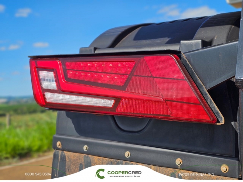 Rodocaçamba Randon Branca 23/23 sem pneus