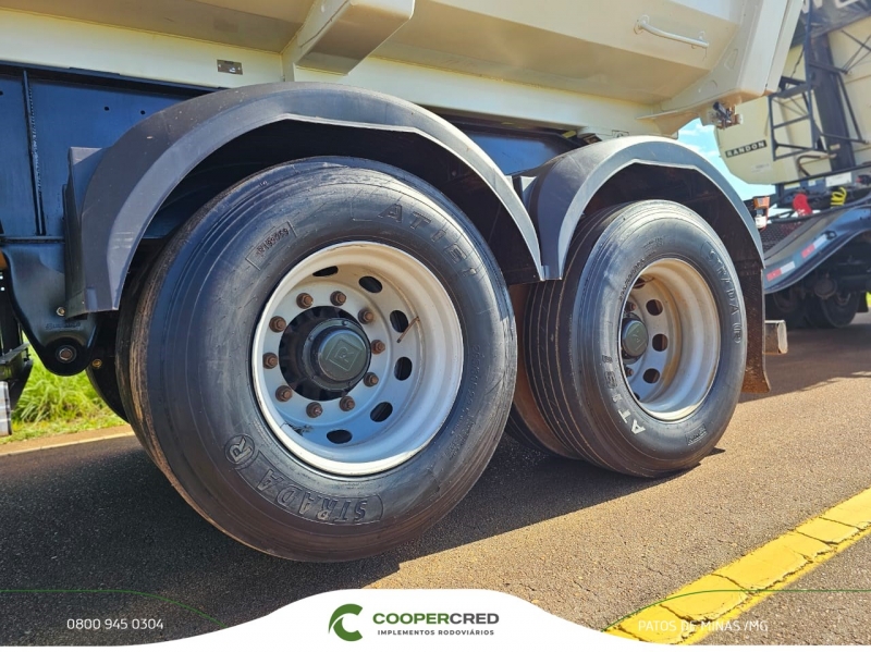 Rodocaçamba Randon Branca 23/23 sem pneus