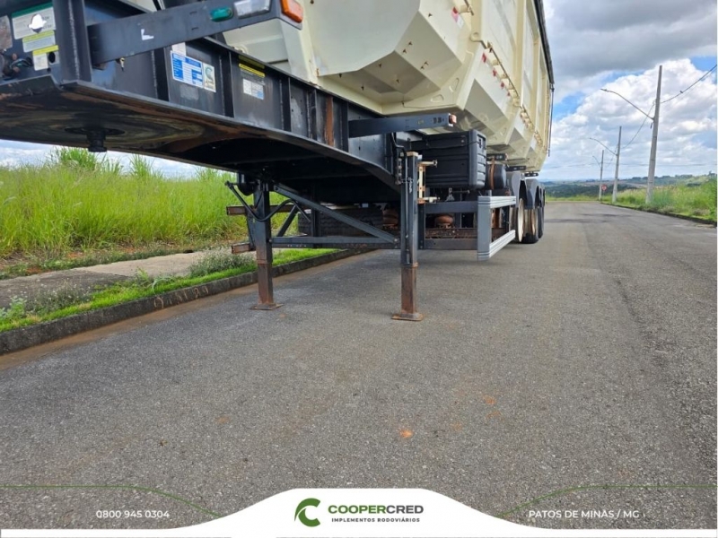 Basculante Randon Branca 22/23 com Lona Fácil