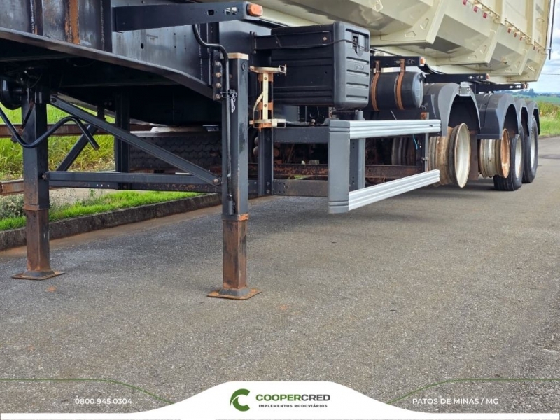 Basculante Randon Branca 22/23 com Lona Fácil