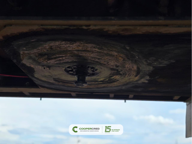 Graneleira 3 Eixos Guerra 2016 12,40m x 1,80m